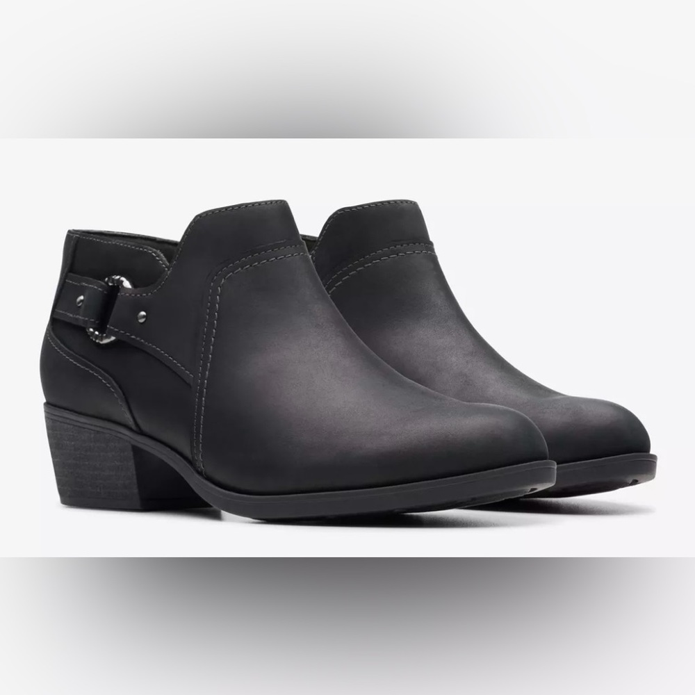 Clarks Charleton Grace black oily leather Ankle Boots new without the box 8-1/2W - Picture 4 of 8